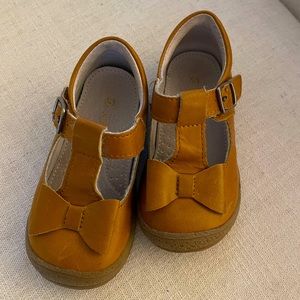 L’Amour Emma Classic Bow T-Strap Mary Jane